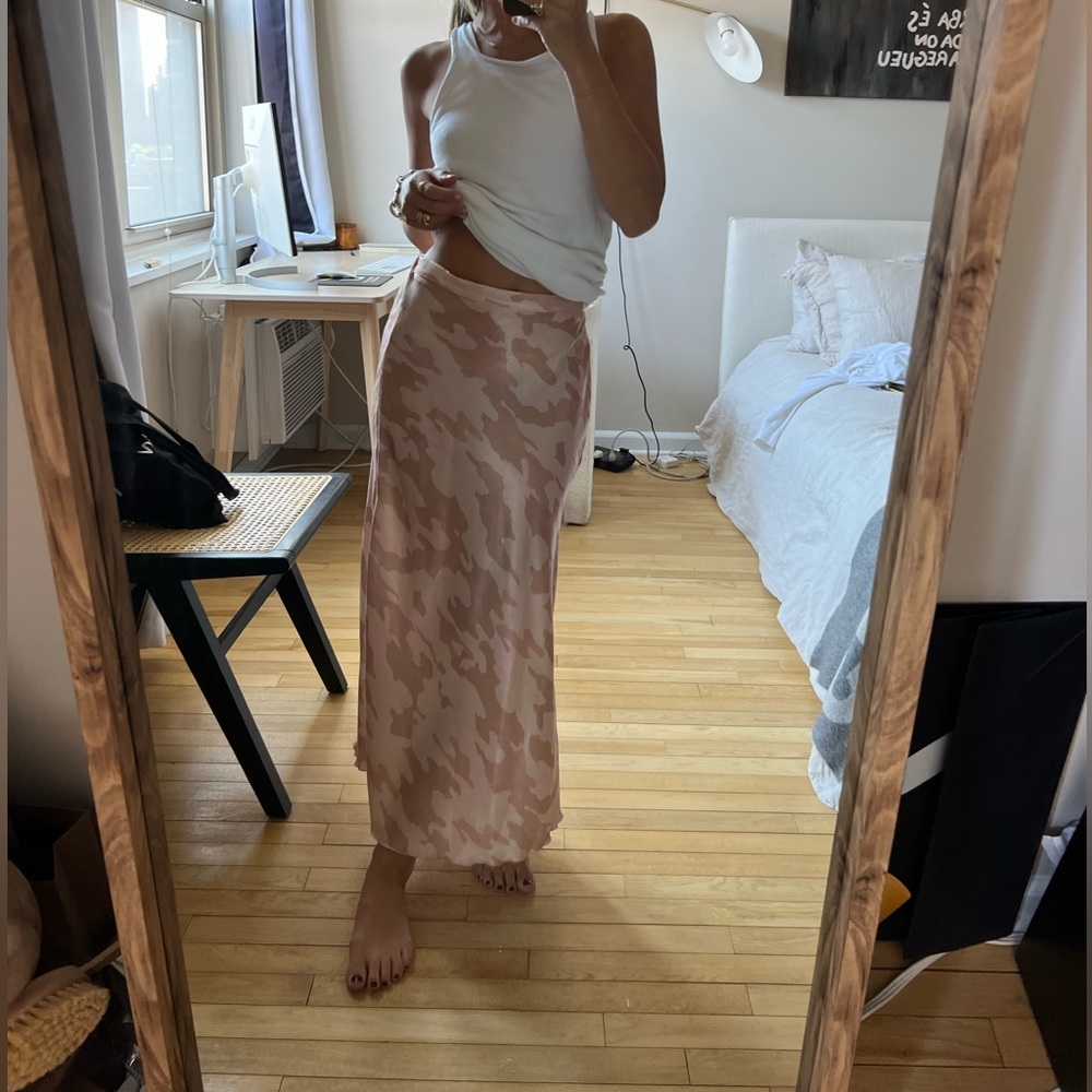 Free people silk camo skirt in light pink